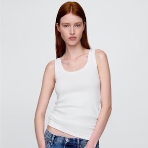 NWT GAP The Modern Tank